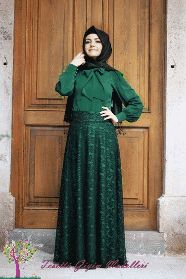 Pınar Şems - Dantelli Yeşil Verev Etek